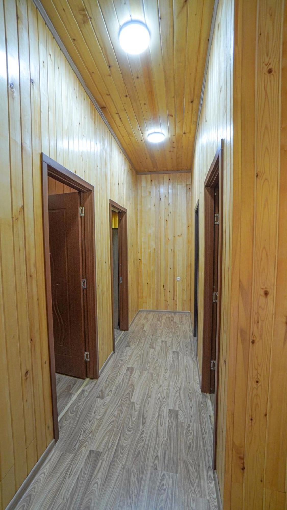 Givi Kakhiani'S Guesthouse Zhabeshi ภายนอก รูปภาพ