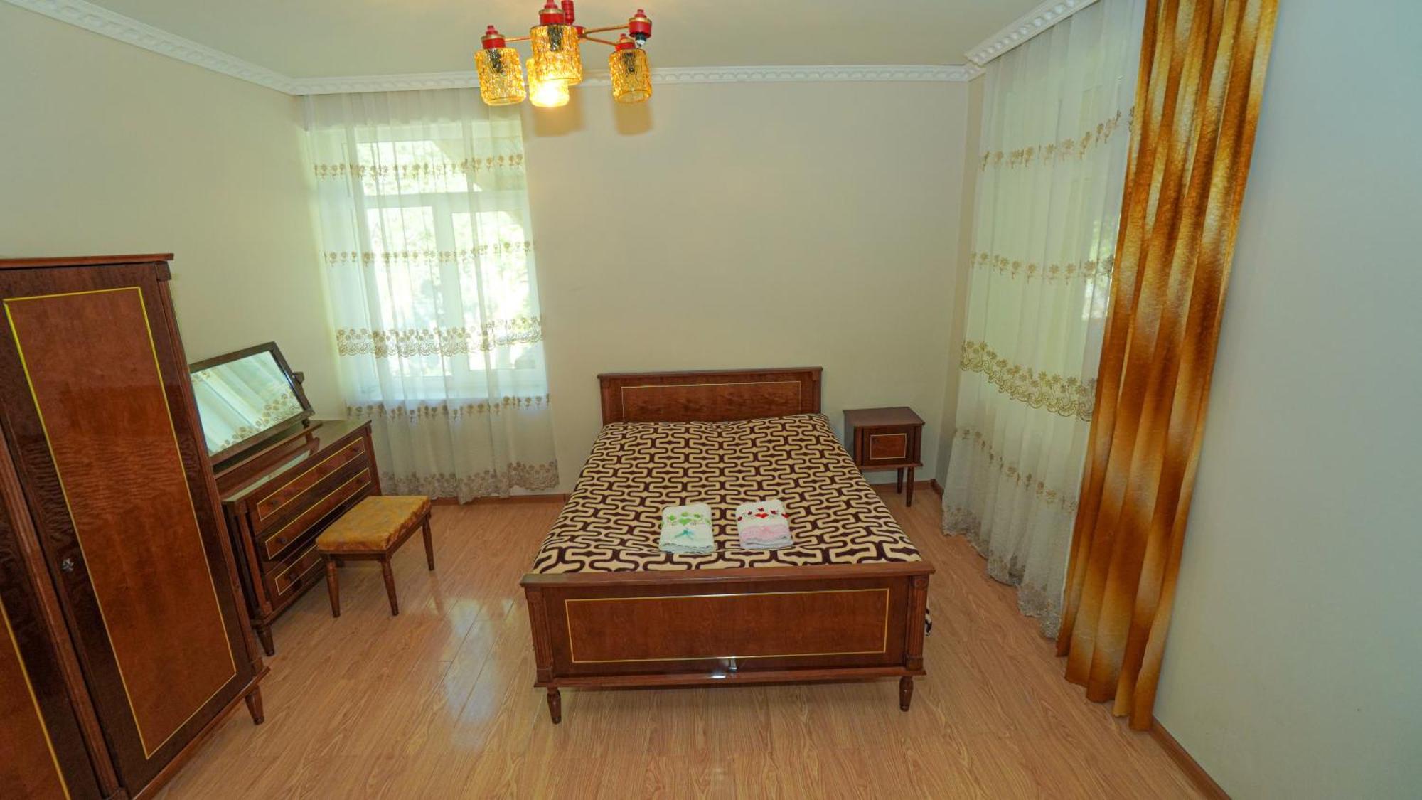 Givi Kakhiani'S Guesthouse Zhabeshi ภายนอก รูปภาพ