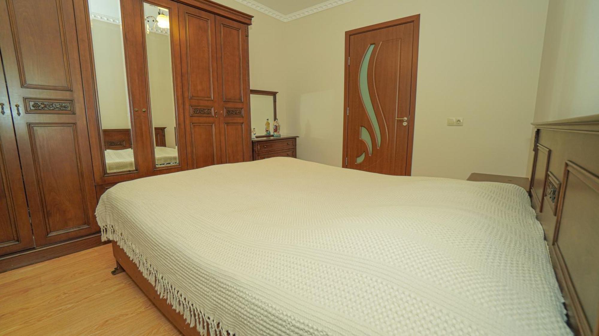 Givi Kakhiani'S Guesthouse Zhabeshi ภายนอก รูปภาพ